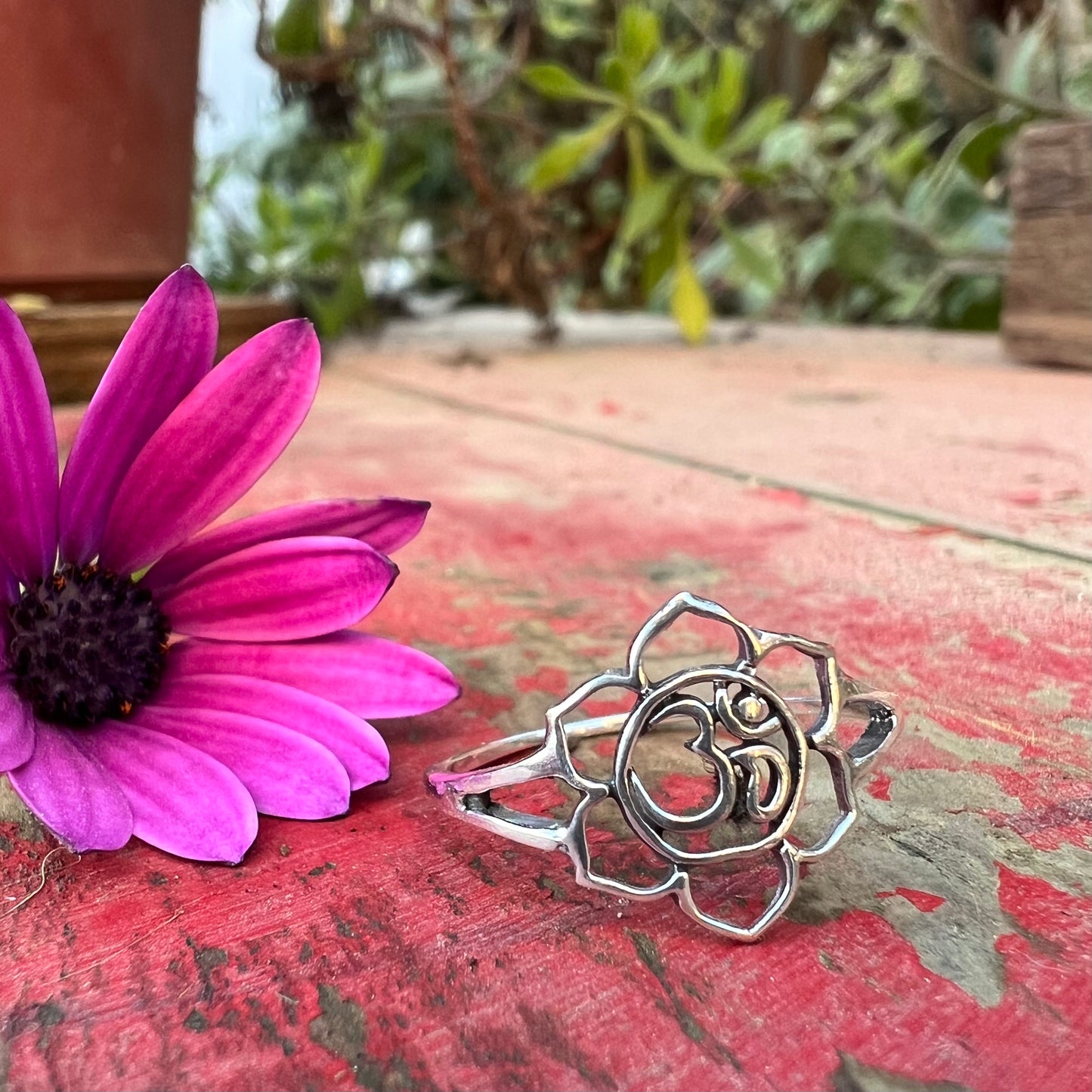 Anillo Flor de Loto y Ohm “Renacer y conexión”| Plata 925