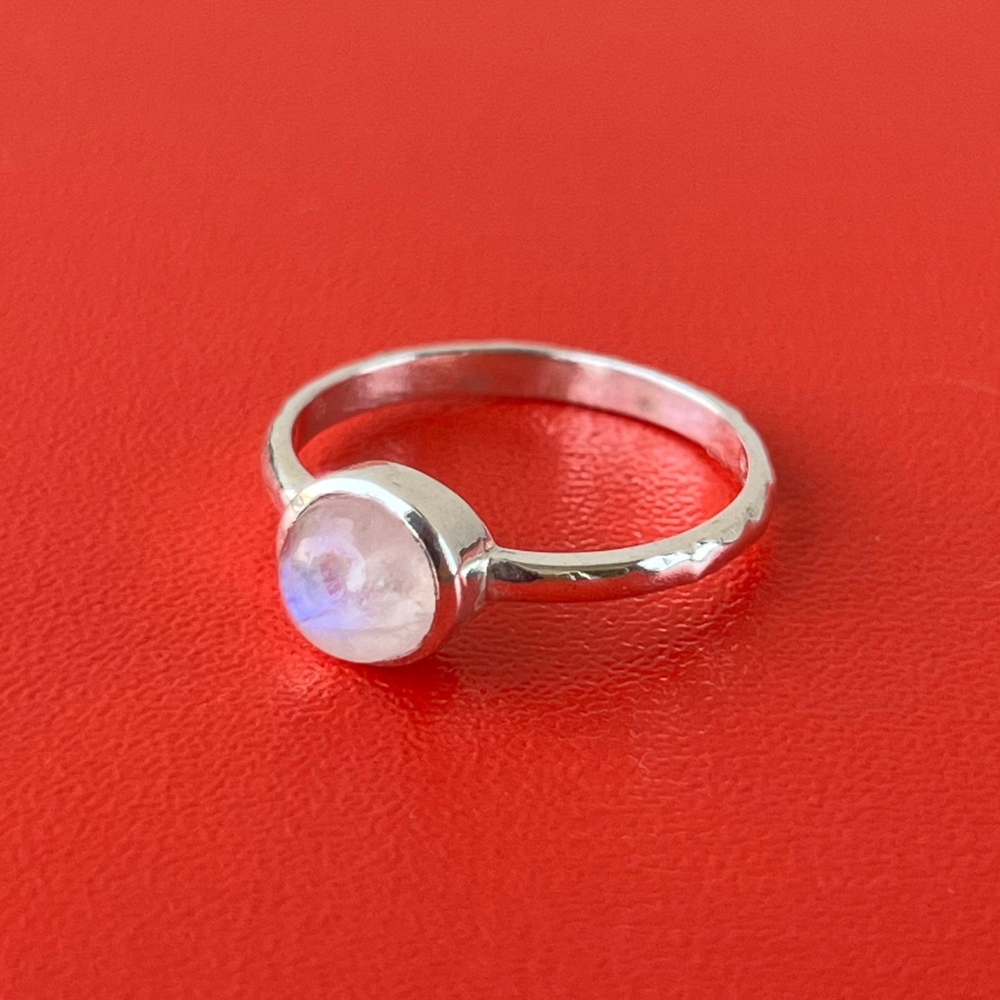 Anillo Piedra Luna SAMADHI  | "Fluir con los cambios" | Plata 925