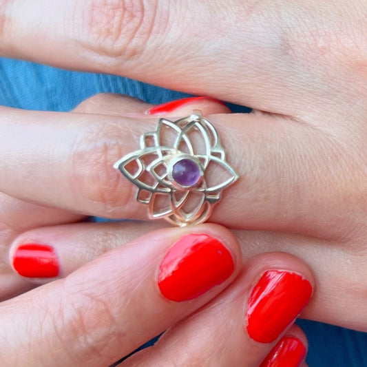 Anillo Amatista PADMA | "Protección, calma y espiritualidad" | Plata 925