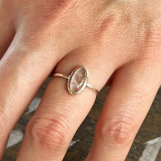 Anillo Cuarzo Rosa OVALE  | "Amor propio y Sanación emocional" | Plata 925