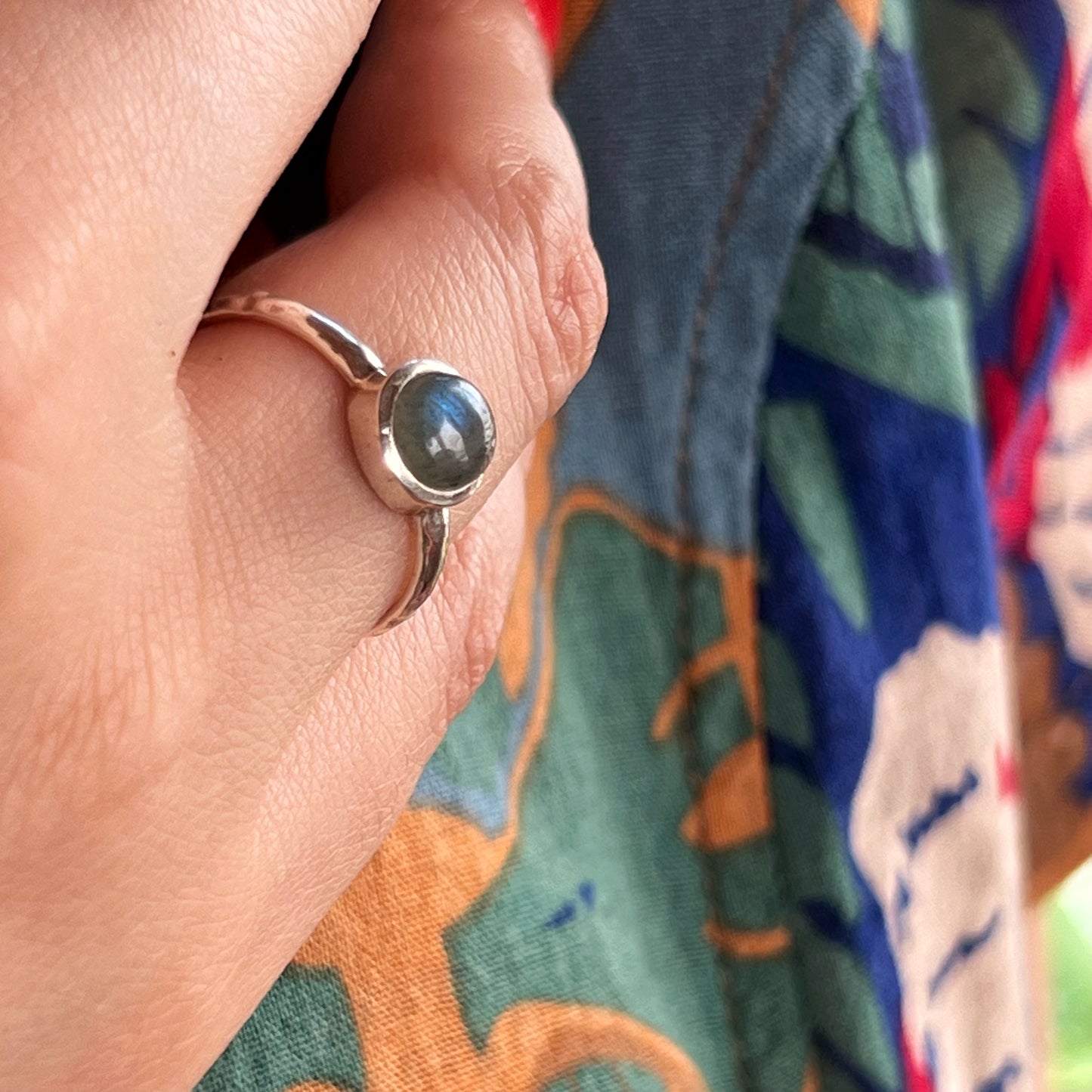 Anillo Labradorita SAMADHI | "Protección, Intuición y espiritualidad"| Plata 925