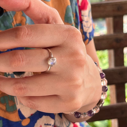 Anillo Piedra Luna SAMADHI  | "Fluir con los cambios" | Plata 925