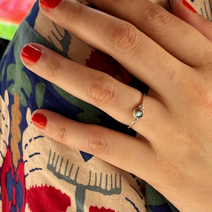 Anillo Labradorita ANU | "Protección, Intuición y espiritualidad"| Plata 925