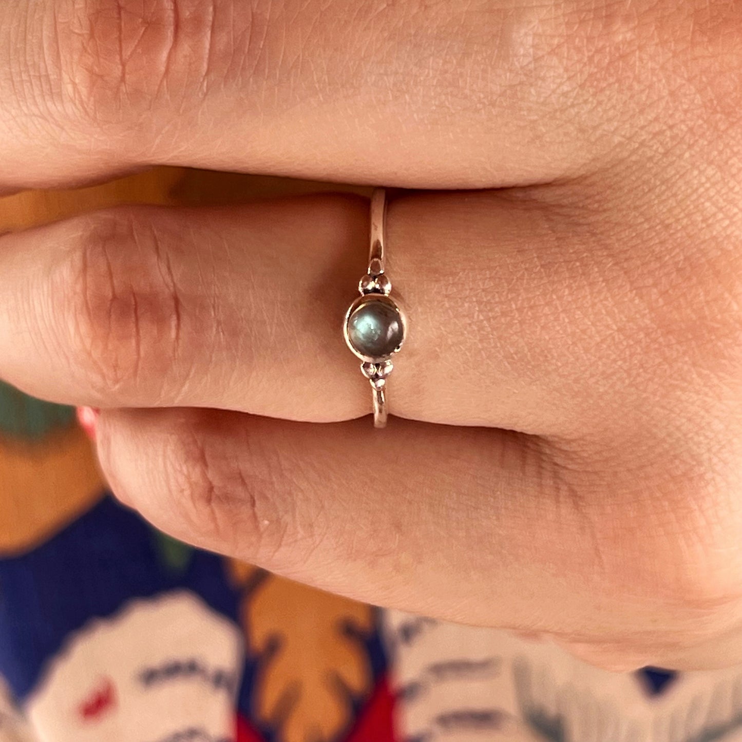 Anillo Labradorita ANU | "Protección, Intuición y espiritualidad"| Plata 925