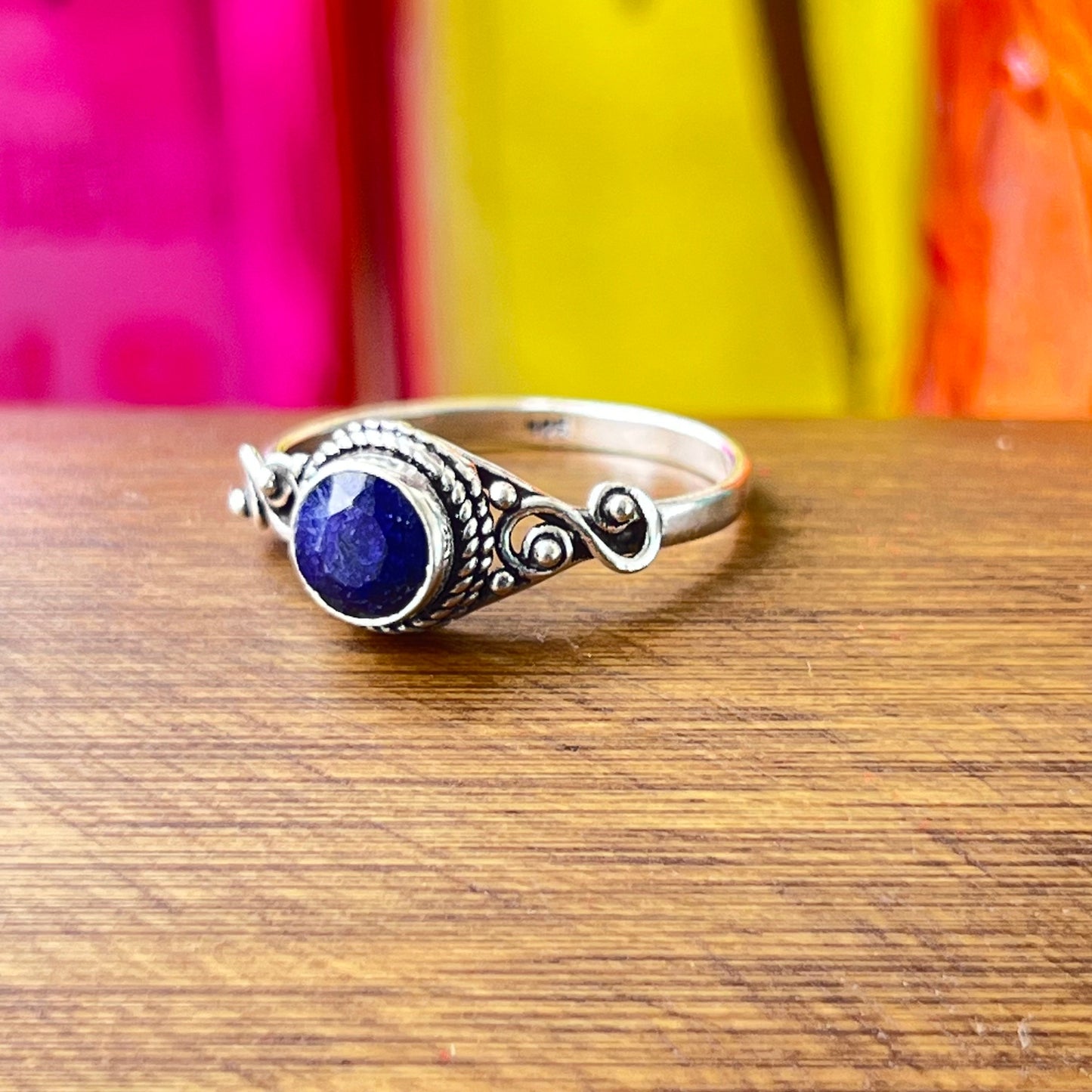 Anillo Zafiro AGNI  | "Intuición, Sabiduría y éxito" | Plata 925