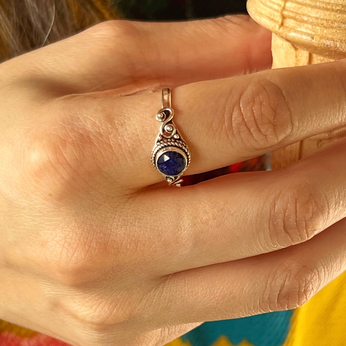 Anillo Zafiro AGNI  | "Intuición, Sabiduría y éxito" | Plata 925