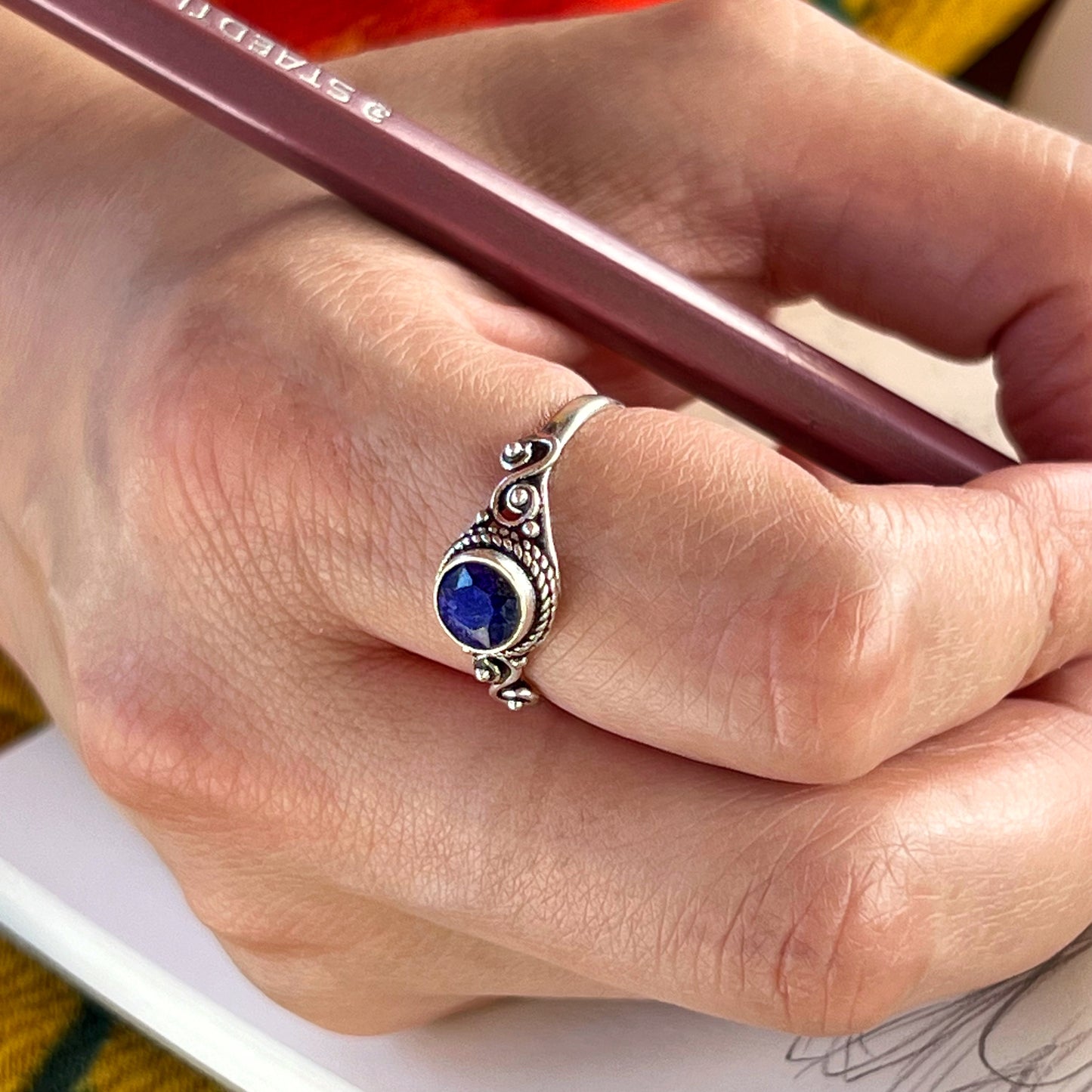 Anillo Zafiro AGNI  | "Intuición, Sabiduría y éxito" | Plata 925