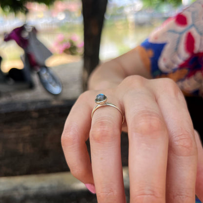 Anillo Labradorita PURMINA II | "Protección, Intuición y espiritualidad"| Plata 925