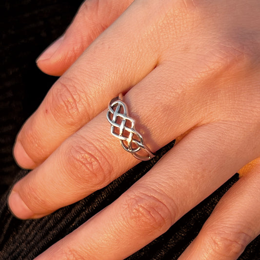 ANILLO DE PLATA | Nudo Celta del Amor