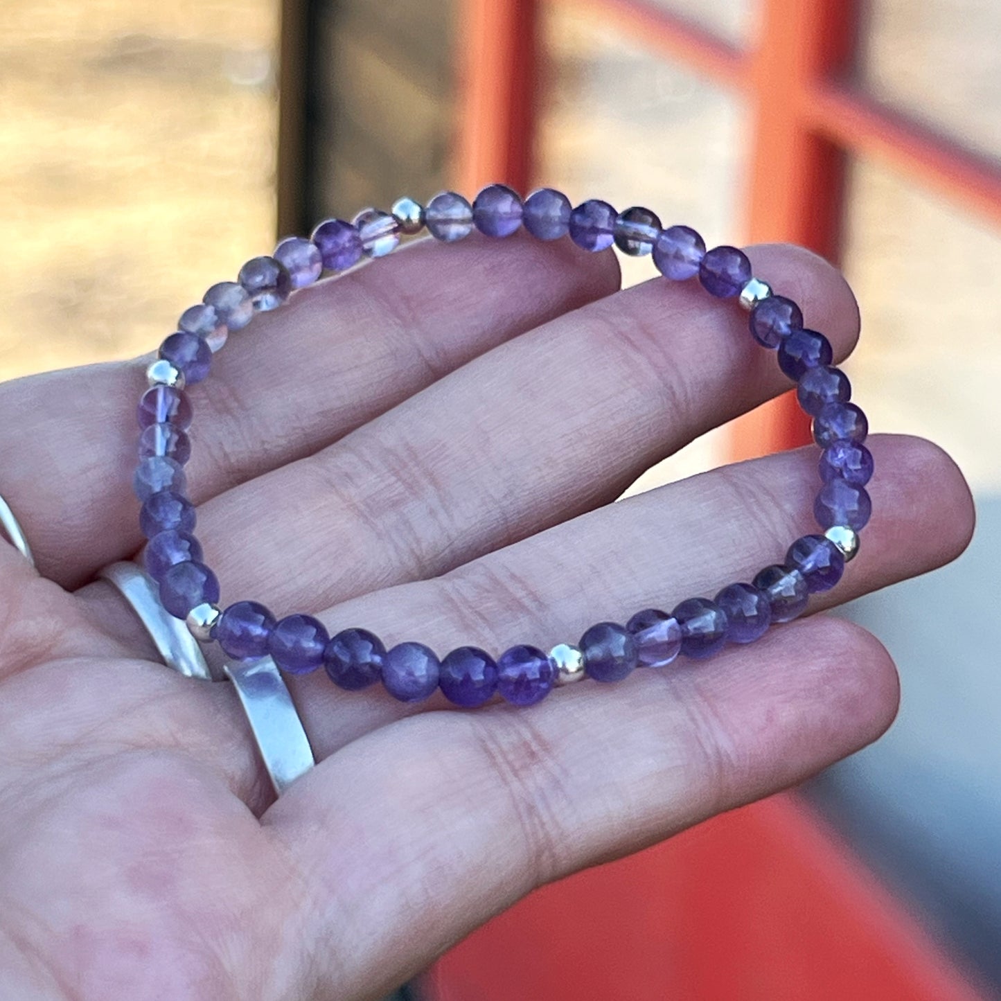 PULSERA ELASTICADA "CALMA Y PROTECCIÓN" | Amatista | Plata 925