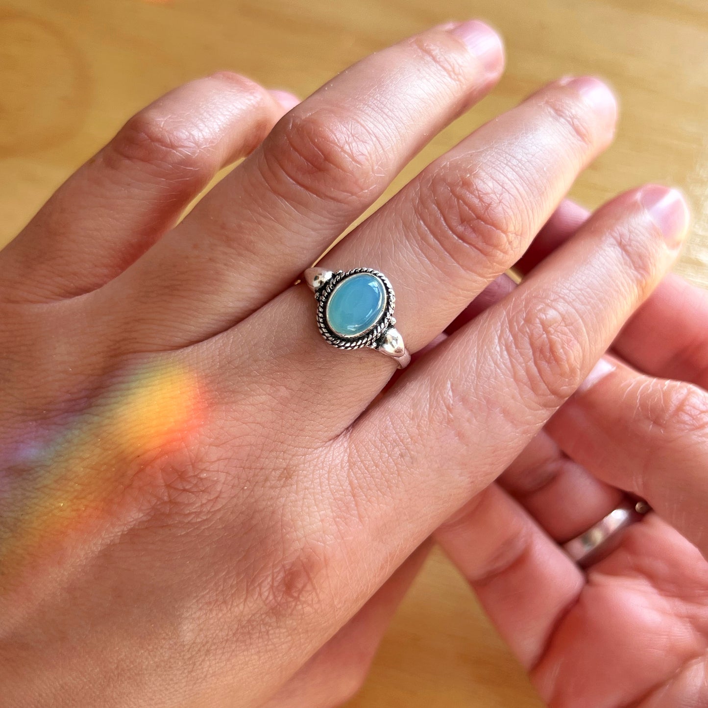Anillo Calcedonia Azul KANTI | "Suavidad Emocional" | Plata 925