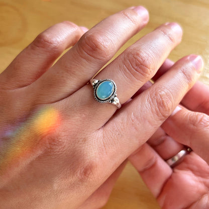 Anillo Calcedonia Azul KANTI | "Suavidad Emocional" | Plata 925
